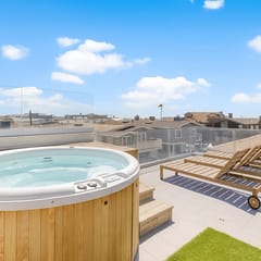 3BR + Loft Ocean View | Rooftop, Hot Tub, Parking