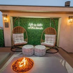4 Br, Roof Deck, Hot Tub, Steps to Beach & Dining