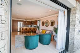 3 BR, Roof Deck, Ocean Views, Hot Tub, Beach Block