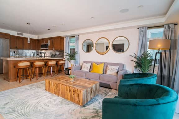 7 Br, 2 Hot Tubs, Rooftop, Beach Block, Ocean View
