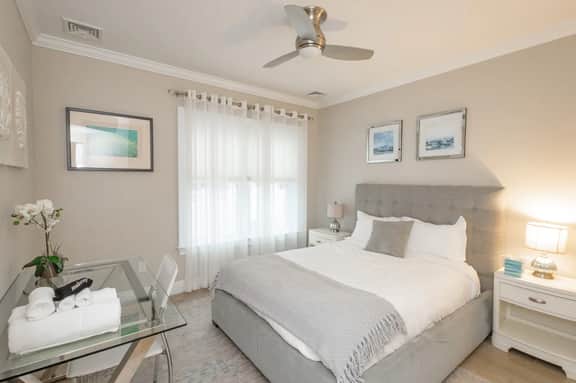 Spacious 6BR Beach Home with Elevator & Heated Pool - Ideal for Family Vacations