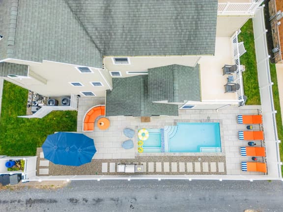 Heated Pool & Hot Tub, 5BR, Game Room, Elevator, Cabana